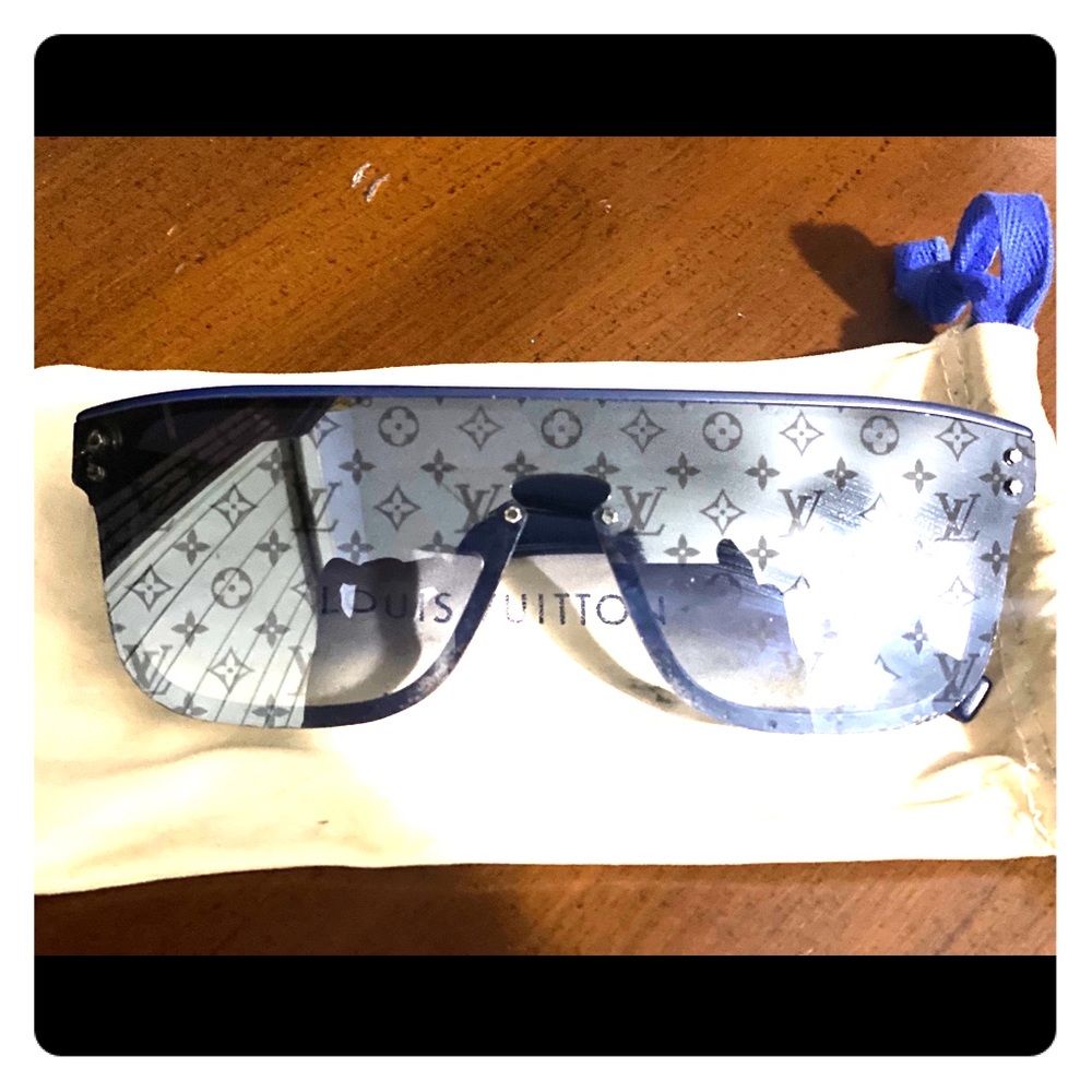 Louis Vuitton Waimea Navy Blue Sunglasses